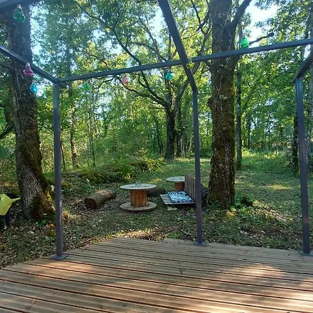 Yourte En Pleine Nature